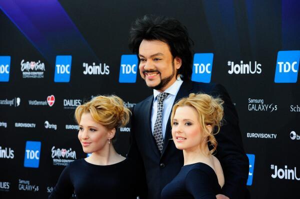 филипп киркоров и сестры толмачевы на открытии Евровидение-2014