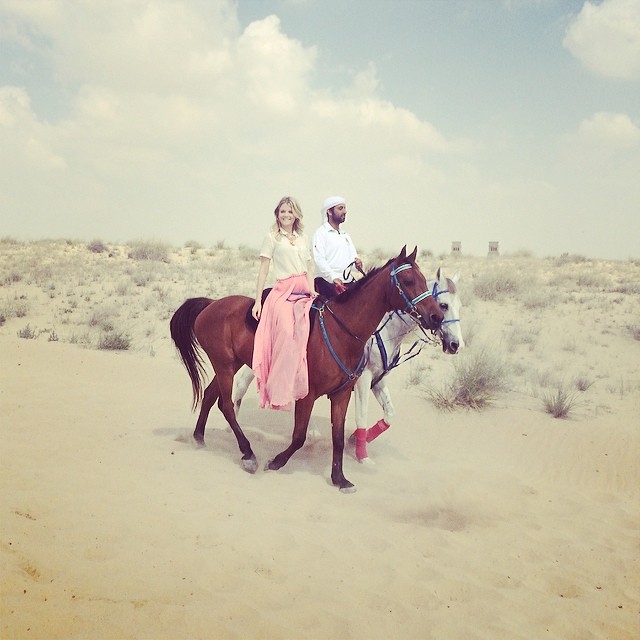 Мария Ивакова в пустыне