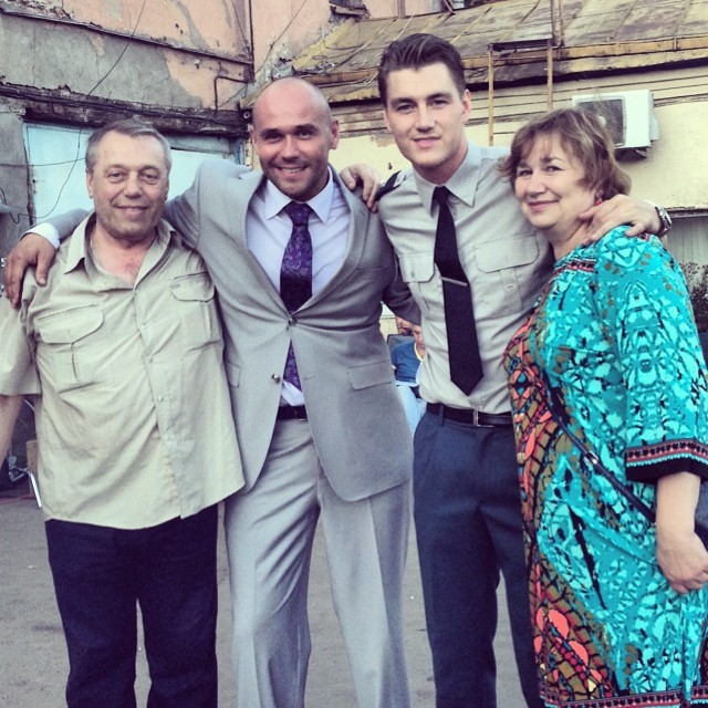 Максим Аверин и Алексей Воробьев с родителями